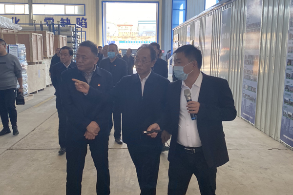 J9集团情形总司理腾胜平汇报公司生产情形